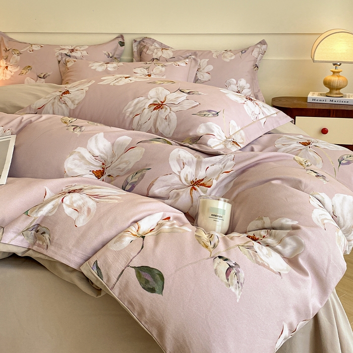 91家纺网 家纺一手货源 找家纺 格里芬家纺 2025全棉加厚磨毛数码印花四件套花晨月夕-粉