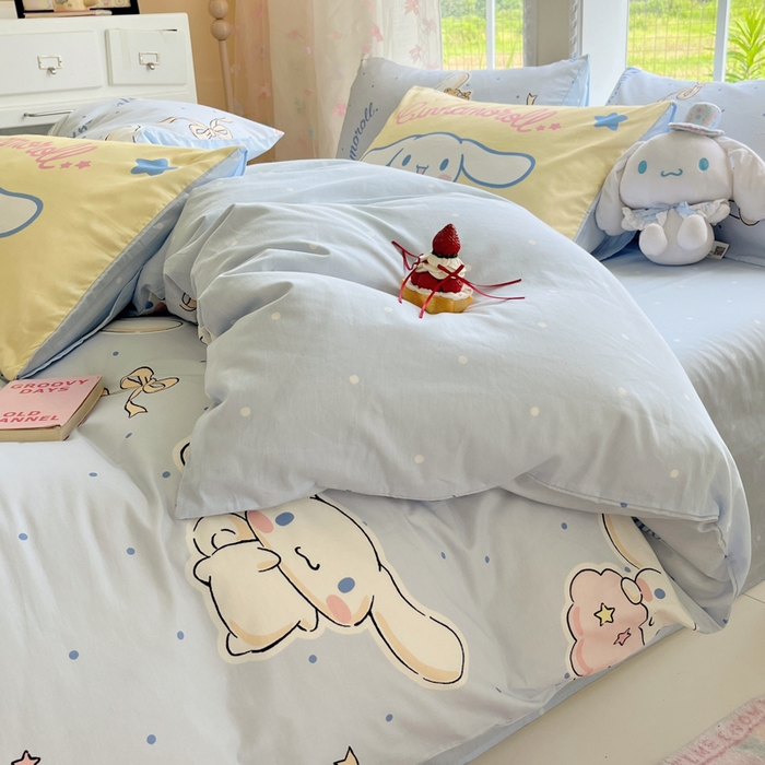 91家纺网 家纺一手货源 找家纺 金爱家2025新款三丽鸥正版授权卡通数码印花混搭纯棉印花系列四件套 棉三丽鸥-混搭点点玉桂狗蓝