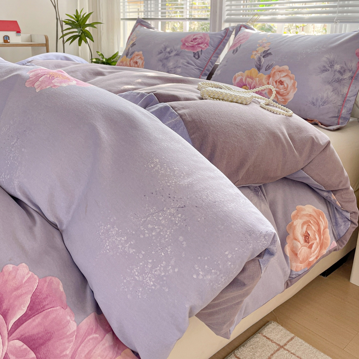 91家纺网 家纺一手货源 找家纺 纽缦家纺 2025新款全棉纯棉磨毛印花四件套 吉娜风情蓝