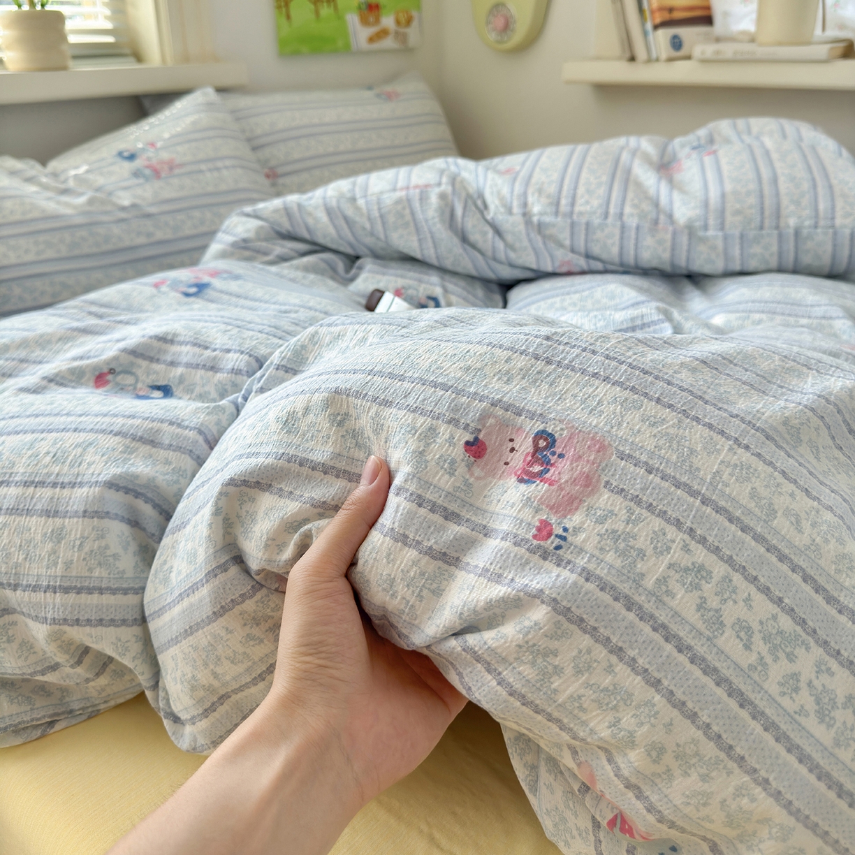 91家纺网 家纺一手货源 找家纺 沐芷 2025 A类木棉双层纱简约风床上四件套柔软手感宿舍三件套 小象同学