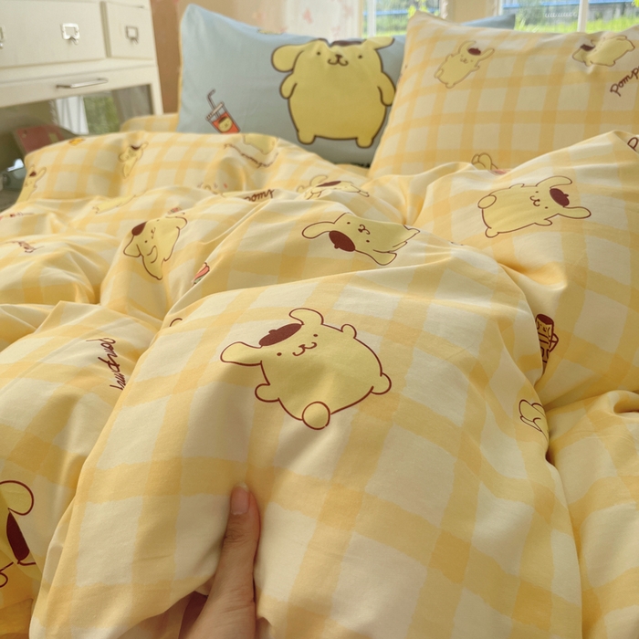 91家纺网 家纺一手货源 找家纺 金爱家2025新款三丽鸥正版授权卡通数码印花混搭纯棉印花系列四件套 棉三丽鸥-混搭焦糖布丁狗