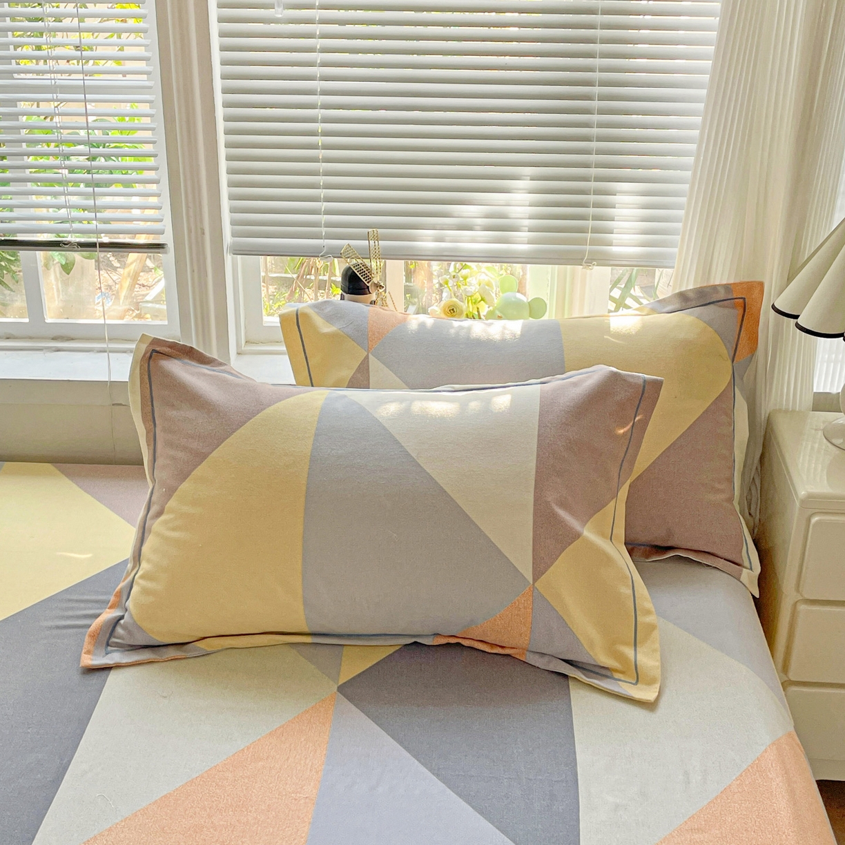 91家纺网 家纺一手货源 找家纺 纽缦家纺 2025新款全棉纯棉磨毛印花四件套 几何神话桔