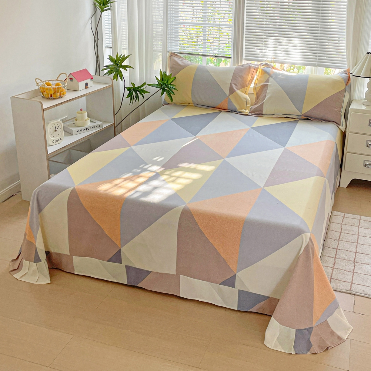 91家纺网 家纺一手货源 找家纺 纽缦家纺 2025新款全棉纯棉磨毛印花四件套 几何神话桔