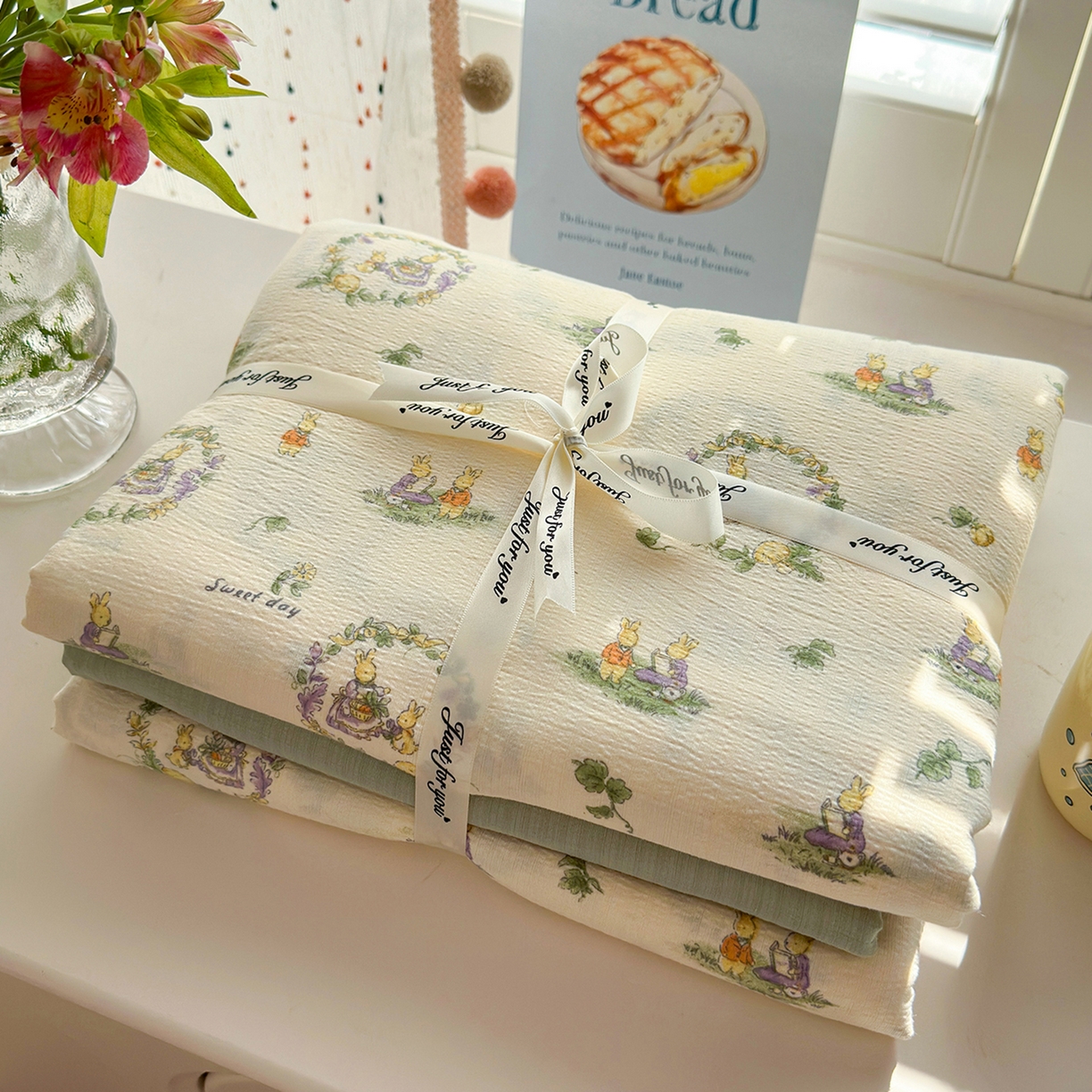 91家纺网 家纺一手货源 找家纺 沐芷 2025 A类木棉双层纱简约风床上四件套柔软手感宿舍三件套 月下小兔