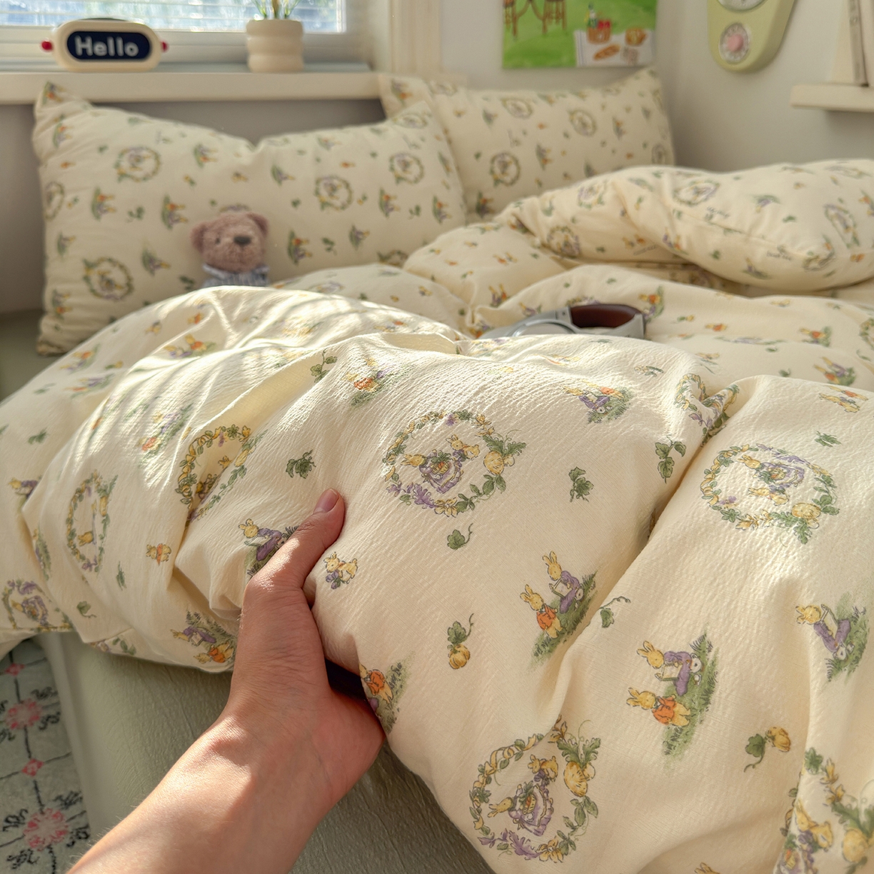 91家纺网 家纺一手货源 找家纺 沐芷 2025 A类木棉双层纱简约风床上四件套柔软手感宿舍三件套 月下小兔