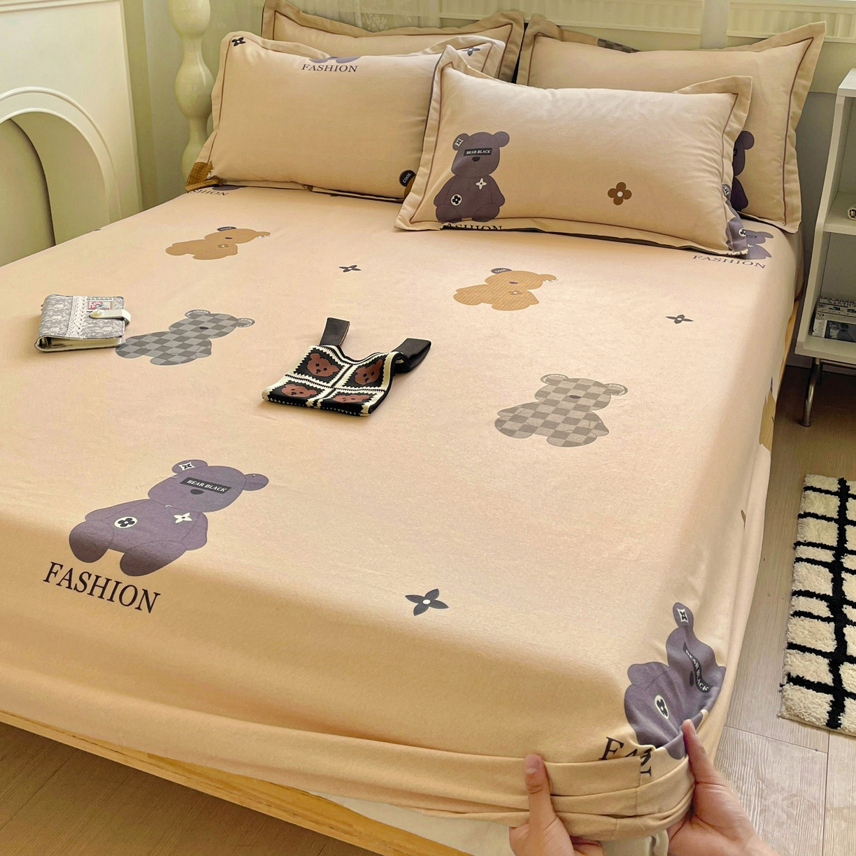 91家纺网 家纺一手货源 找家纺 纽缦家纺 2025新款全棉纯棉磨毛印花单床笠 床笠单件 欧尼熊灰