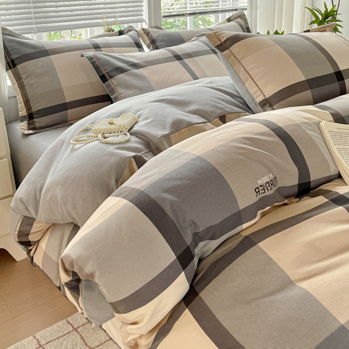 91家纺网 家纺一手货源 找家纺 纽缦家纺 2025新款全棉纯棉磨毛印花四件套 曼迪咖