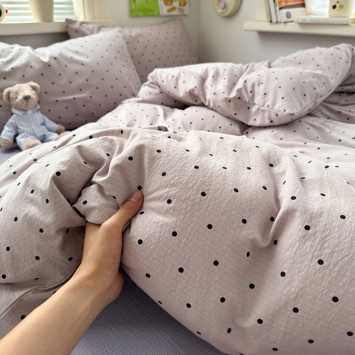 91家纺网 家纺一手货源 找家纺 沐芷 2025 A类木棉双层纱简约风床上四件套柔软手感宿舍三件套 紫波点