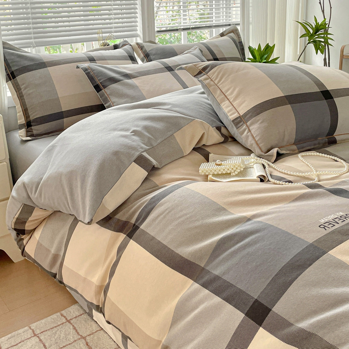 91家纺网 家纺一手货源 找家纺 纽缦家纺 2025新款全棉纯棉磨毛印花四件套 曼迪咖