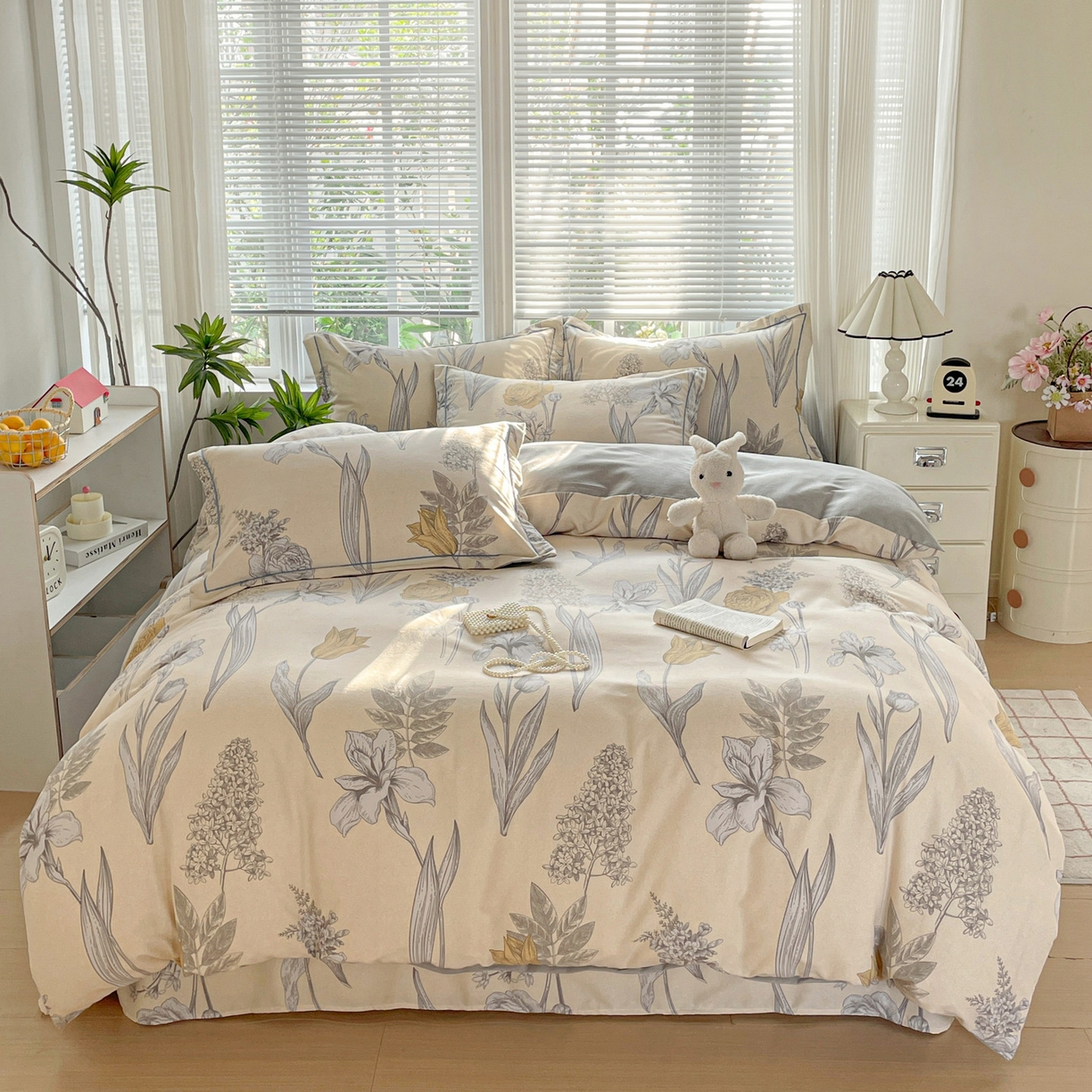 91家纺网 家纺一手货源 找家纺 纽缦家纺 2025新款全棉纯棉磨毛印花四件套 且听风铃灰