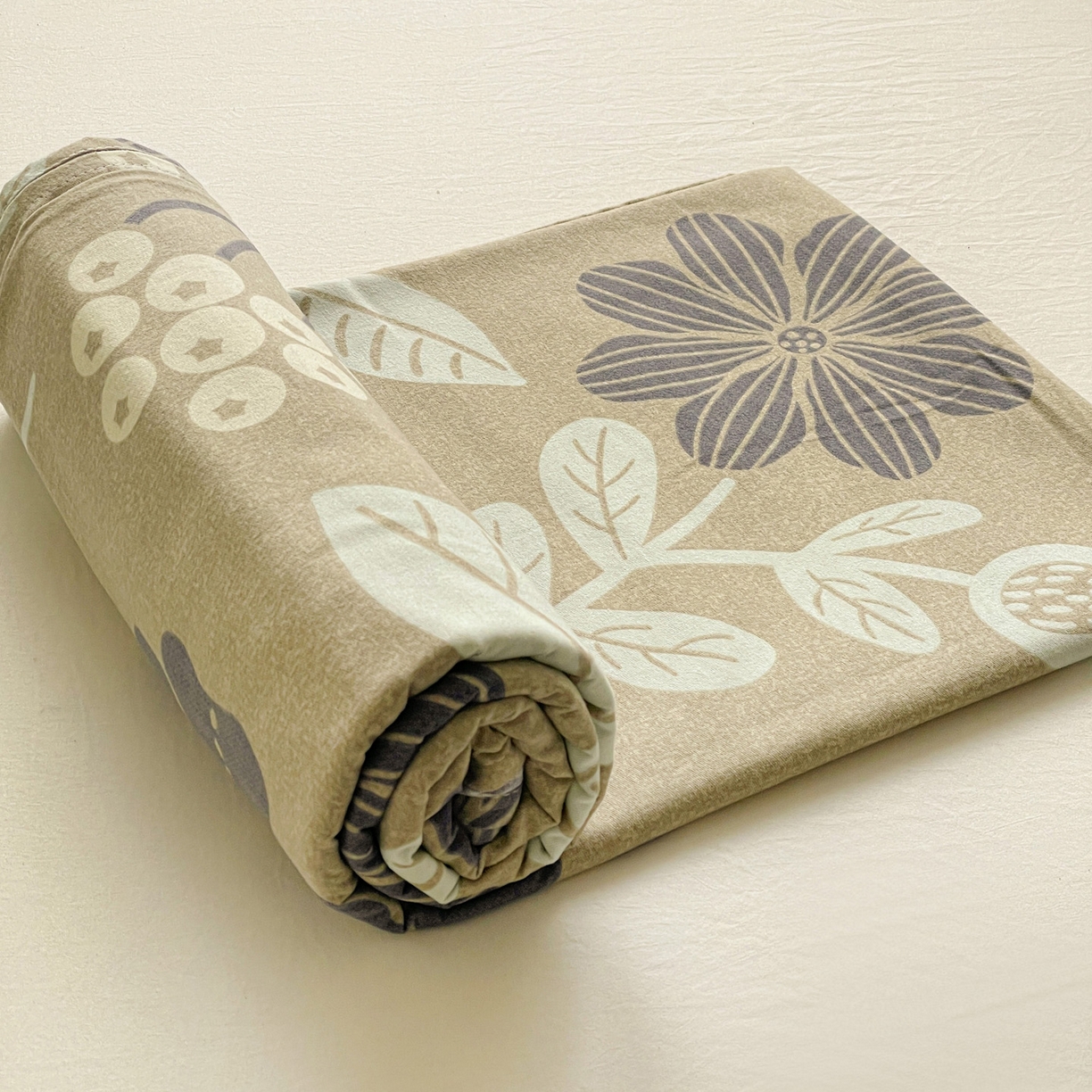 91家纺网 家纺一手货源 找家纺 纽缦家纺 2025新款全棉纯棉磨毛印花单床笠 床笠单件 清风微甜灰