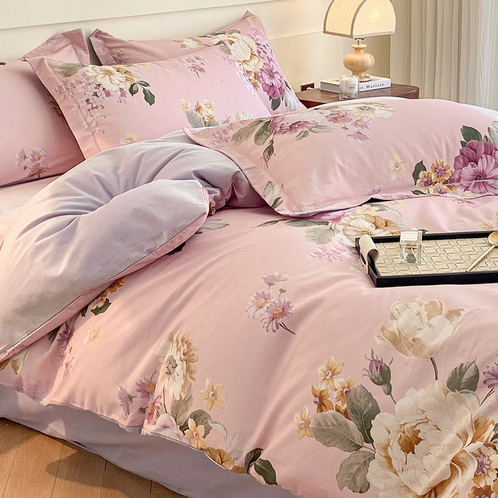 91家纺网 家纺一手货源 找家纺 格里芬家纺 2025全棉加厚磨毛数码印花四件套妮可-紫