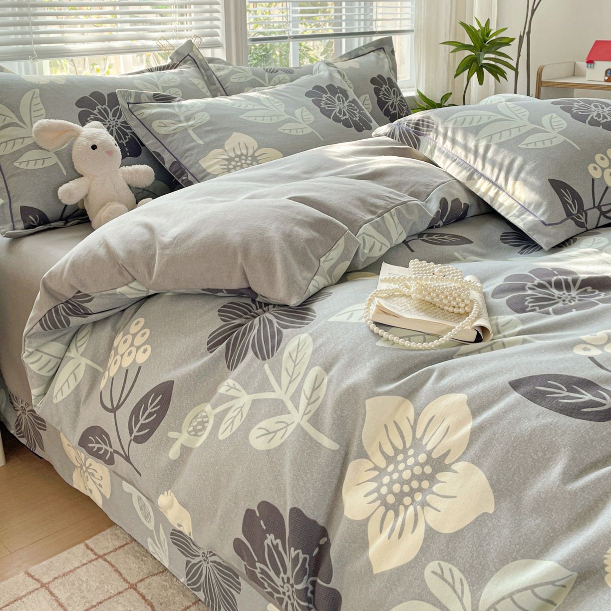 91家纺网 家纺一手货源 找家纺 纽缦家纺 2025新款全棉纯棉磨毛印花四件套 清风微甜蓝