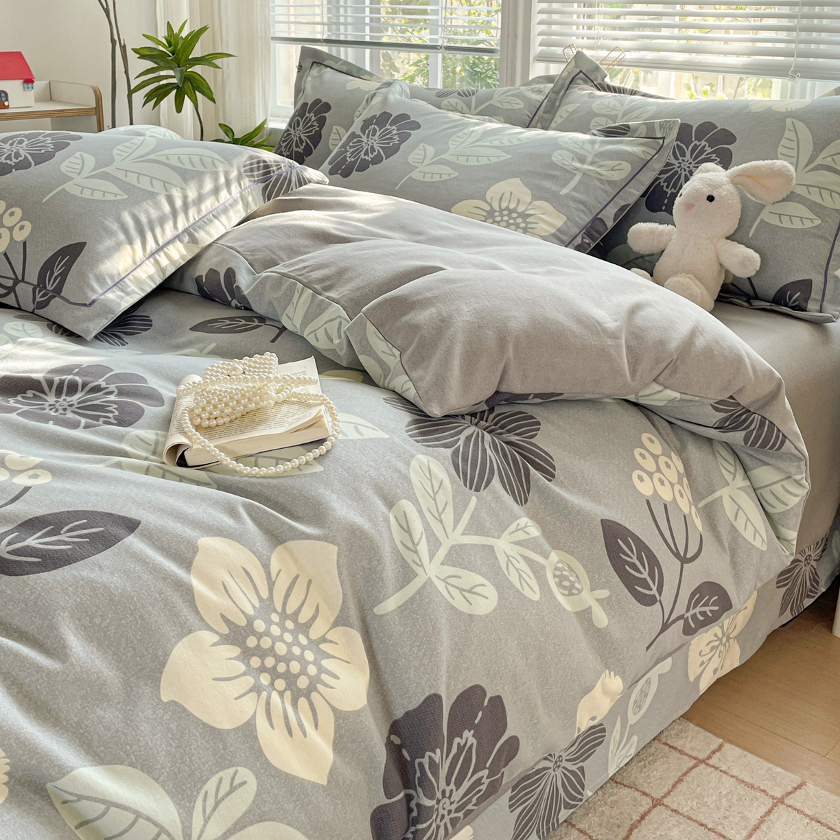 91家纺网 家纺一手货源 找家纺 纽缦家纺 2025新款全棉纯棉磨毛印花四件套 清风微甜蓝