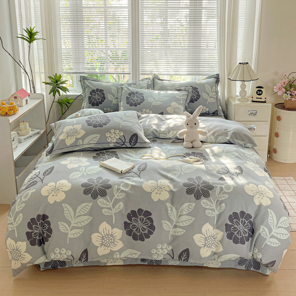 91家纺网 家纺一手货源 找家纺 纽缦家纺 2025新款全棉纯棉磨毛印花四件套 清风微甜蓝