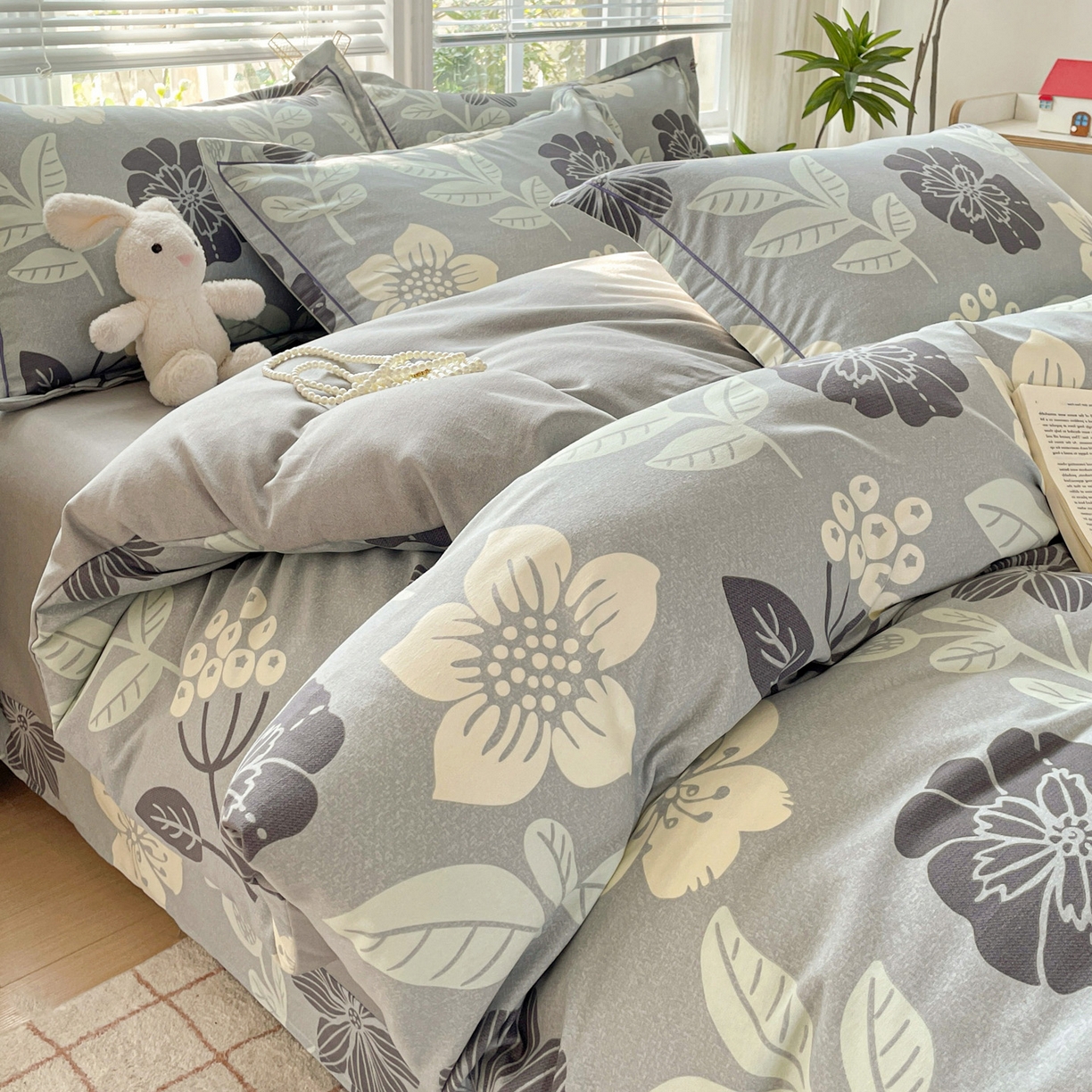 91家纺网 家纺一手货源 找家纺 纽缦家纺 2025新款全棉纯棉磨毛印花四件套 清风微甜蓝