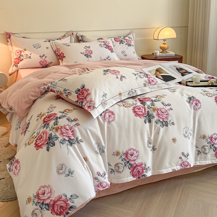 91家纺网 家纺一手货源 找家纺 格里芬家纺 2025全棉加厚磨毛数码印花四件套绮梦花间