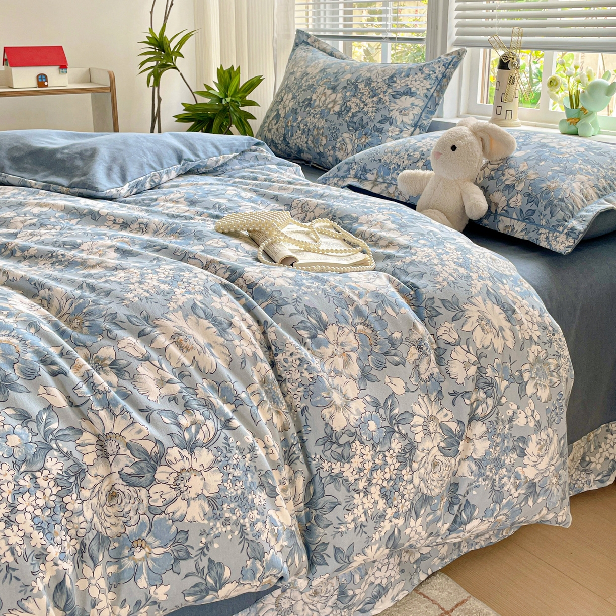 91家纺网 家纺一手货源 找家纺 纽缦家纺 2025新款全棉纯棉磨毛印花四件套 雅汐蓝