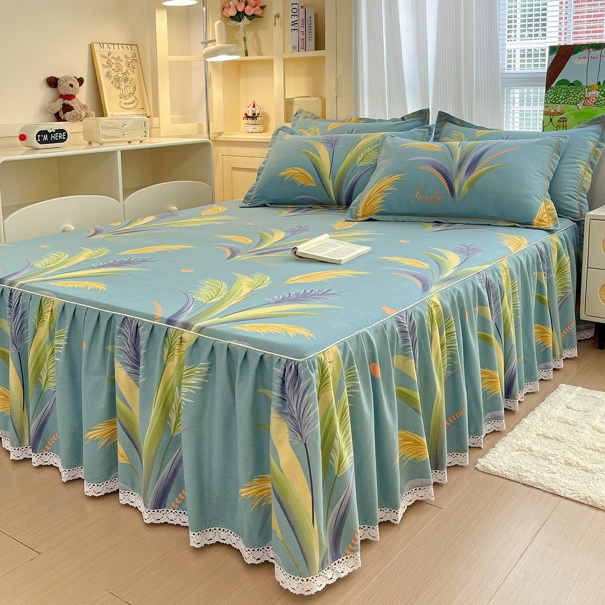 91家纺网 家纺一手货源 找家纺 纽缦家纺 2025新款全棉纯棉磨毛印花单品床裙 床裙单件 风吹麦浪蓝