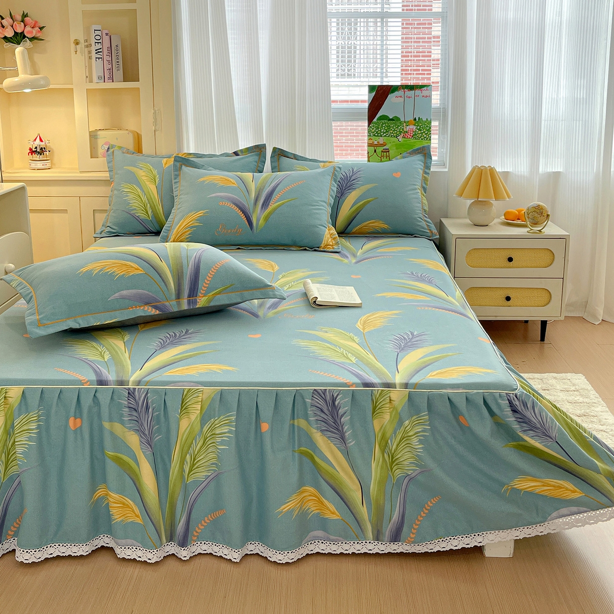 91家纺网 家纺一手货源 找家纺 纽缦家纺 2025新款全棉纯棉磨毛印花单品床裙 床裙单件 风吹麦浪蓝