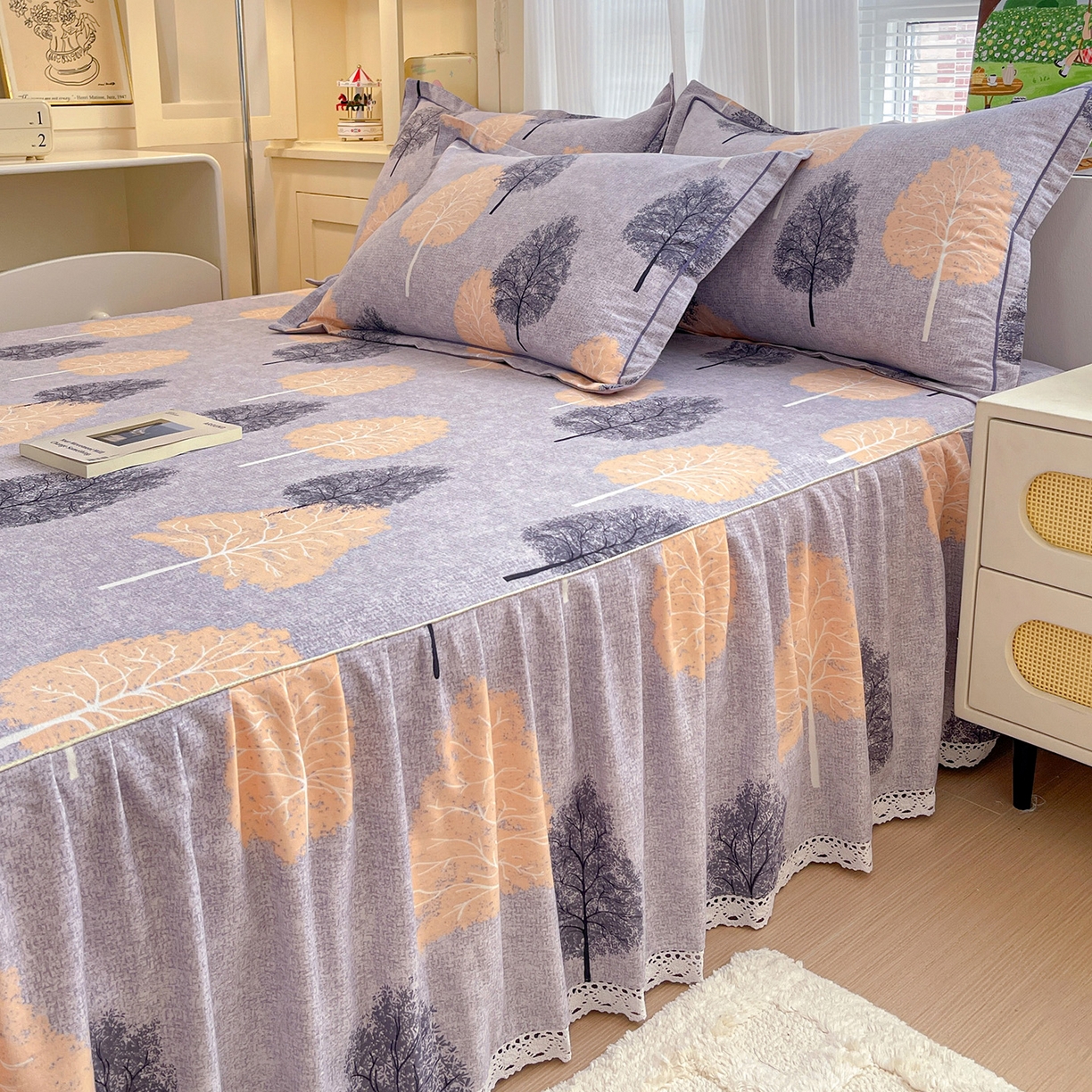 91家纺网 家纺一手货源 找家纺 纽缦家纺 2025新款全棉纯棉磨毛印花单品床裙 床裙单件 秘境森林蓝