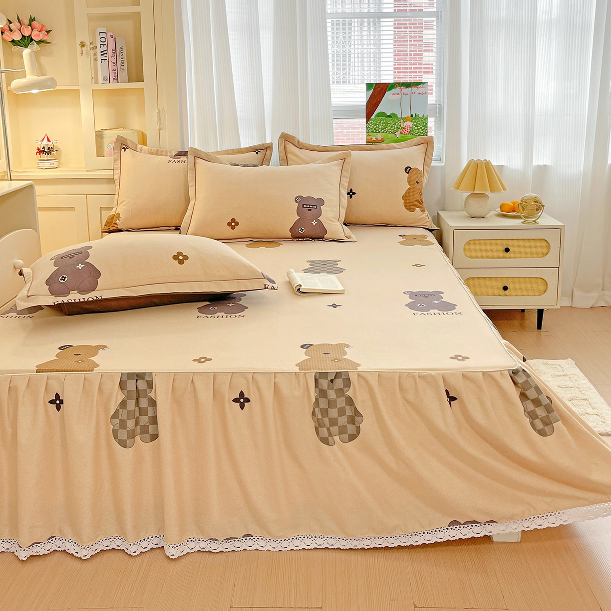 91家纺网 家纺一手货源 找家纺 纽缦家纺 2025新款全棉纯棉磨毛印花单品床裙 床裙单件 欧尼熊灰