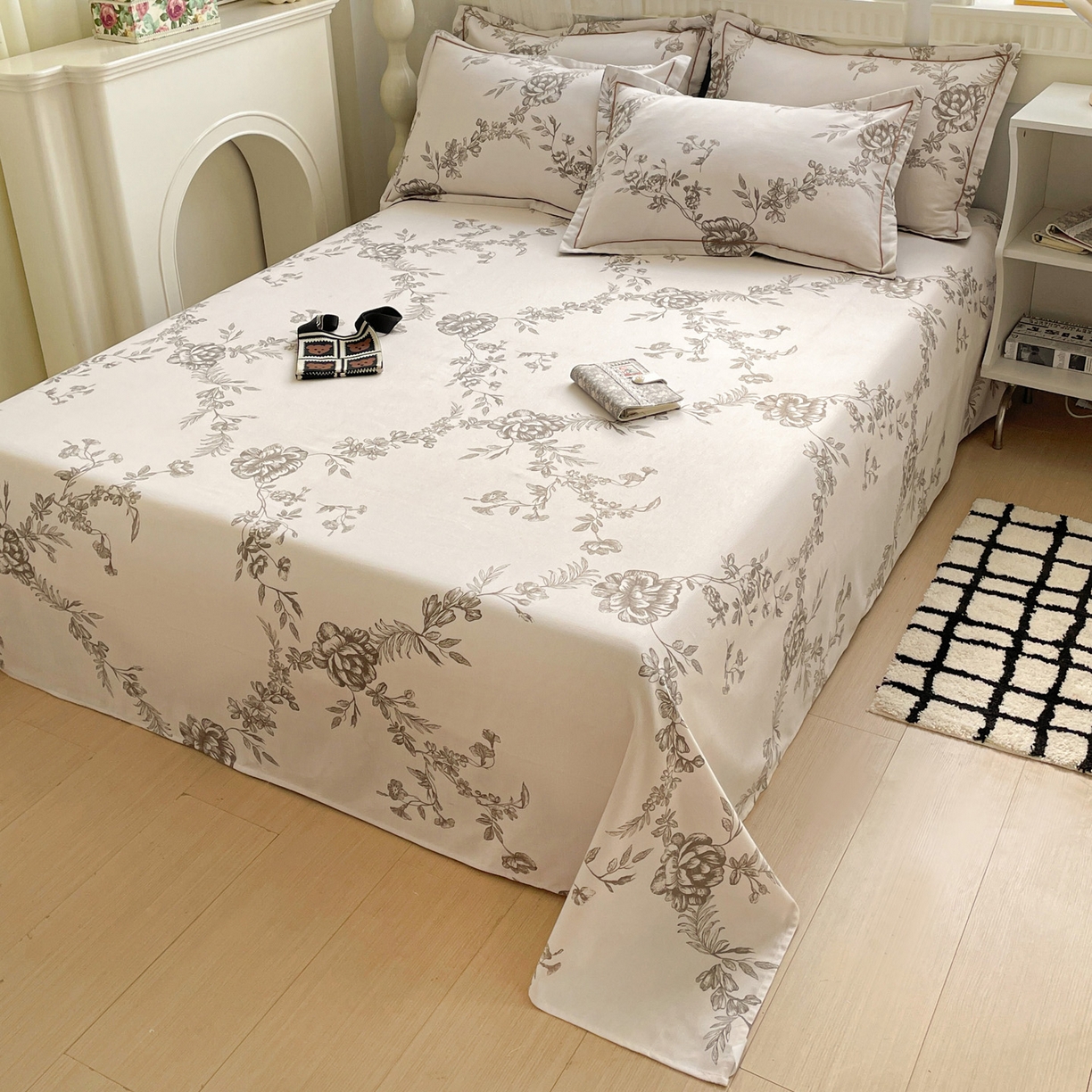 91家纺网 家纺一手货源 找家纺 纽缦家纺 2025新款全棉纯棉磨毛印花单床单 床单单件 复古花意灰