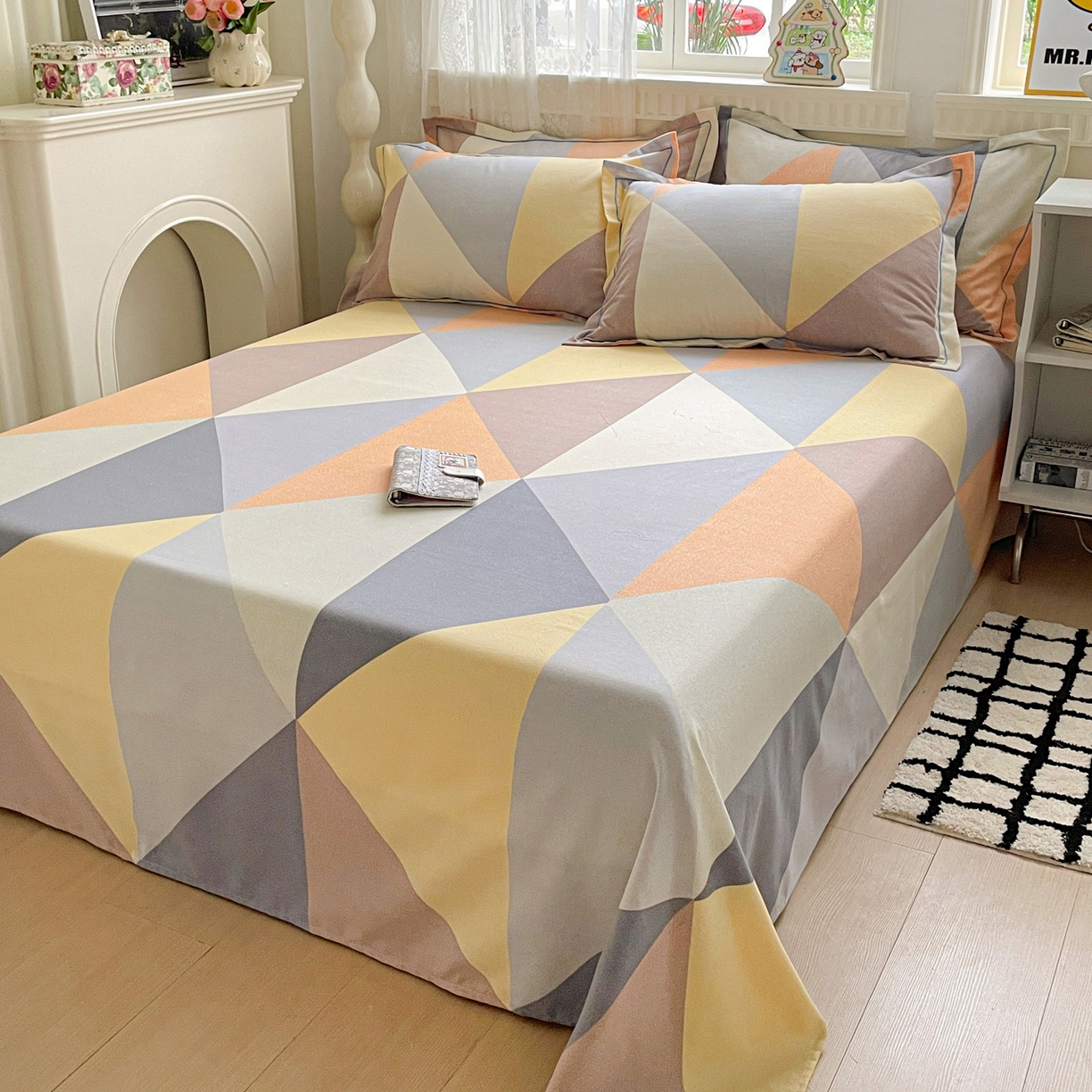 91家纺网 家纺一手货源 找家纺 纽缦家纺 2025新款全棉纯棉磨毛印花单床单 床单单件 几何神话桔