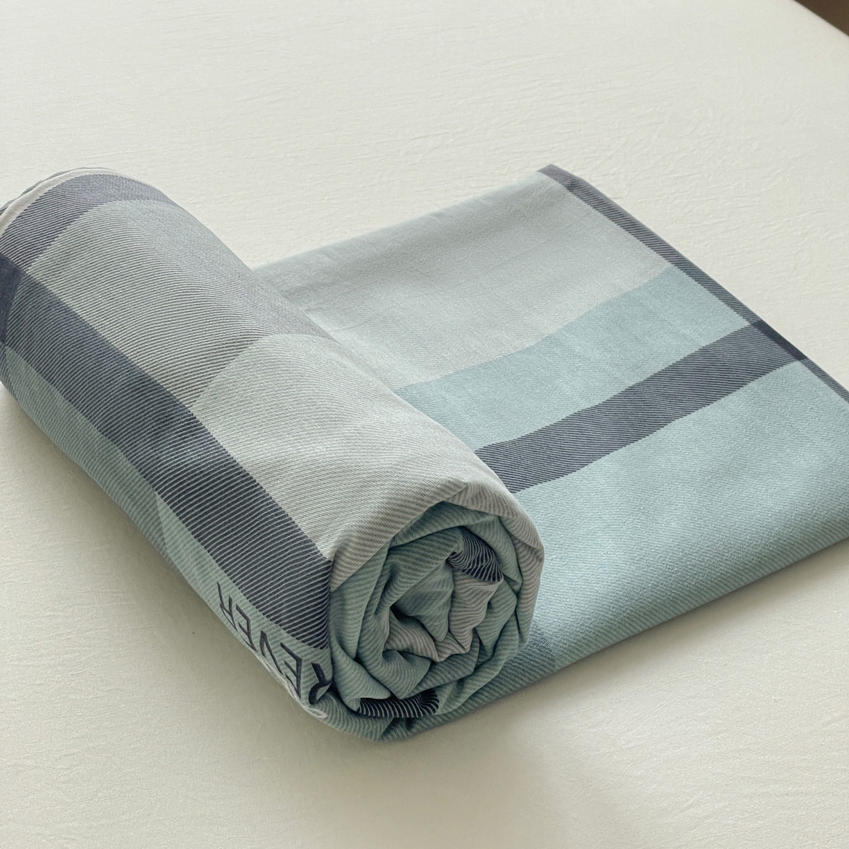 91家纺网 家纺一手货源 找家纺 纽缦家纺 2025新款全棉纯棉磨毛印花单床单 床单单件 曼迪蓝