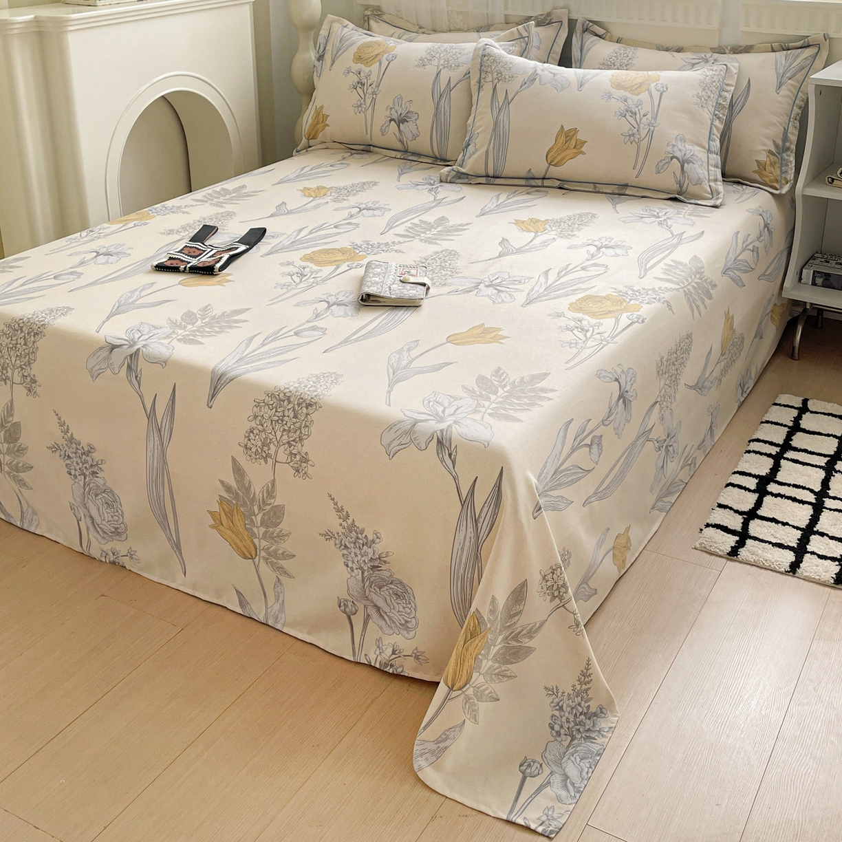 91家纺网 家纺一手货源 找家纺 纽缦家纺 2025新款全棉纯棉磨毛印花单床单 床单单件 且听风铃灰