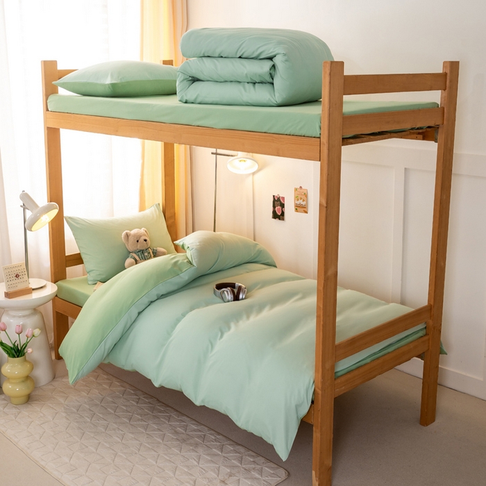 91家纺网 家纺一手货源 找家纺 芷凡家纺 2024新款水洗磨毛纯色双拼学生三件套四件套 浅绿+草绿