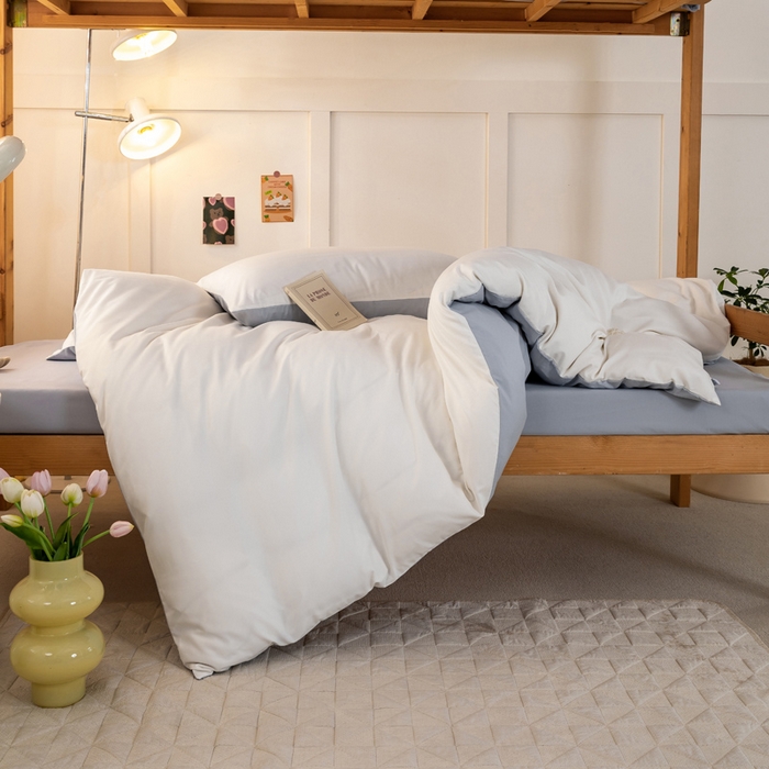 91家纺网 家纺一手货源 找家纺 芷凡家纺 2024新款水洗磨毛纯色双拼学生三件套四件套 普白+银灰