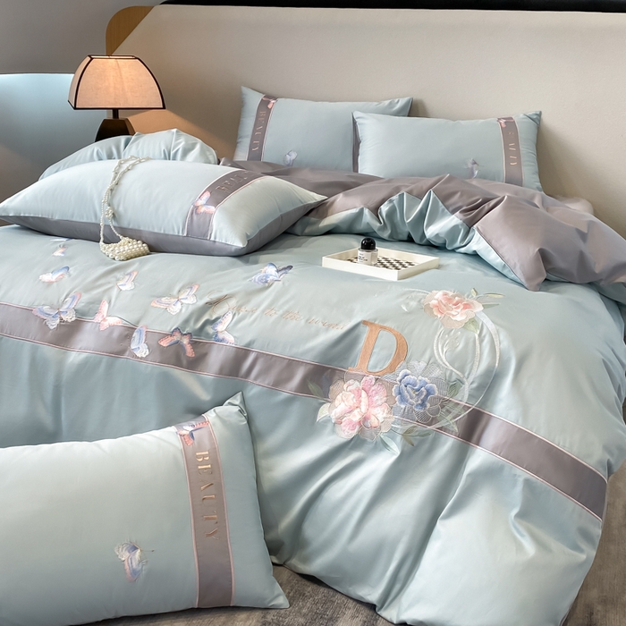 91家纺网 家纺一手货源 找家纺 桃园 2025新款纯棉全棉长绒棉刺绣绣花四件套-蝶恋花 （高端礼盒） 蝶恋花-飘蓝