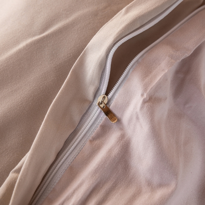 91家纺网 家纺一手货源 找家纺 芷凡家纺 2024新款水洗磨毛纯色双拼学生三件套四件套 杏色+玫瑰金