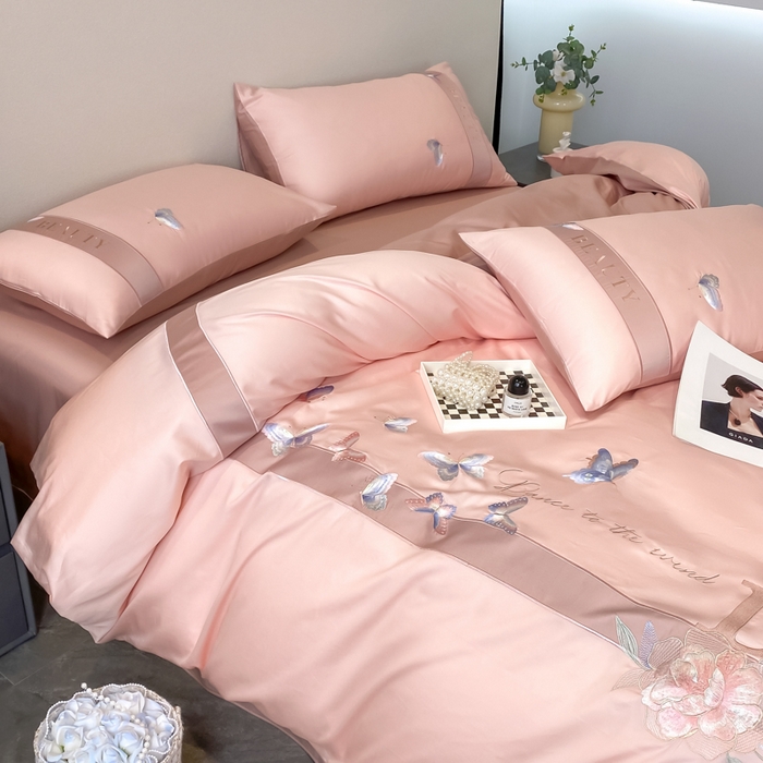 91家纺网 家纺一手货源 找家纺 桃园 2025新款纯棉全棉长绒棉刺绣绣花四件套-蝶恋花 （高端礼盒） 蝶恋花-轻奢粉