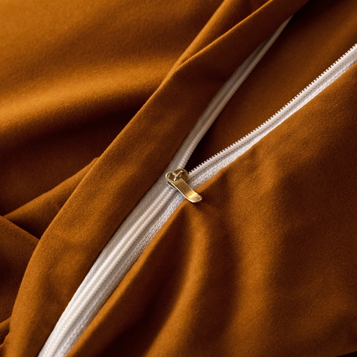 91家纺网 家纺一手货源 找家纺 芷凡家纺 2024新款水洗磨毛纯色双拼学生三件套四件套 焦糖+杏色