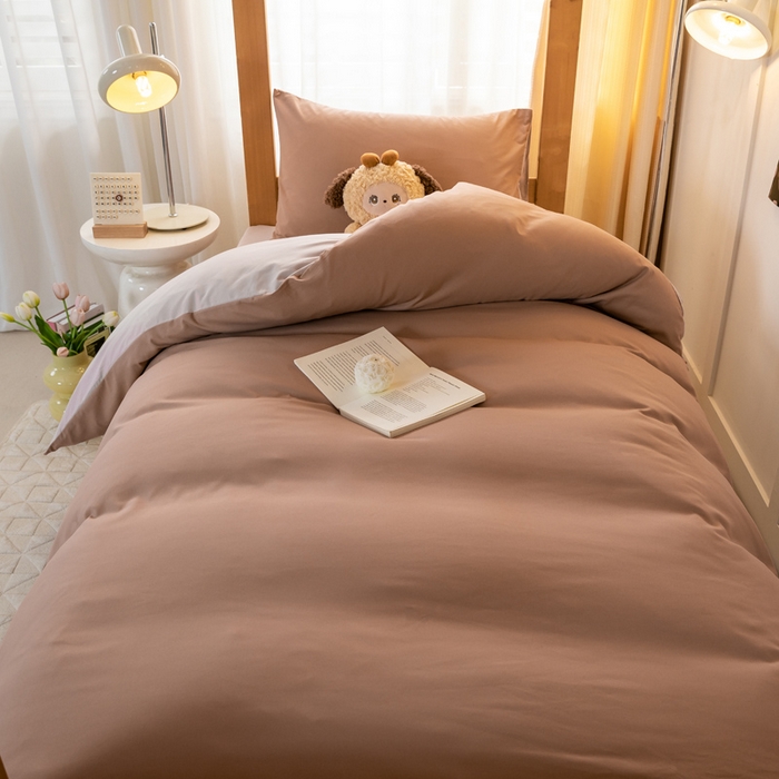 91家纺网 家纺一手货源 找家纺 芷凡家纺 2024新款水洗磨毛纯色双拼学生三件套四件套 红咖+玫瑰金