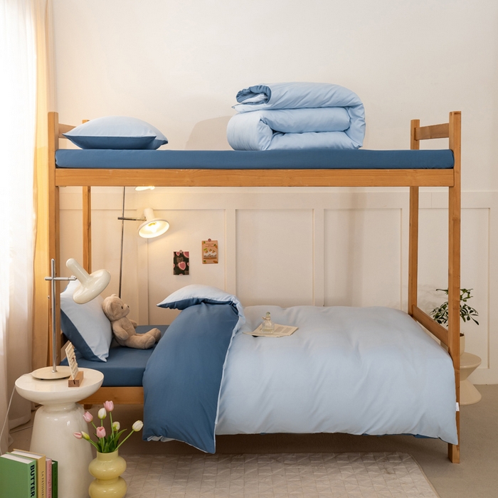 91家纺网 家纺一手货源 找家纺 芷凡家纺 2024新款水洗磨毛纯色双拼学生三件套四件套 天蓝+海蓝