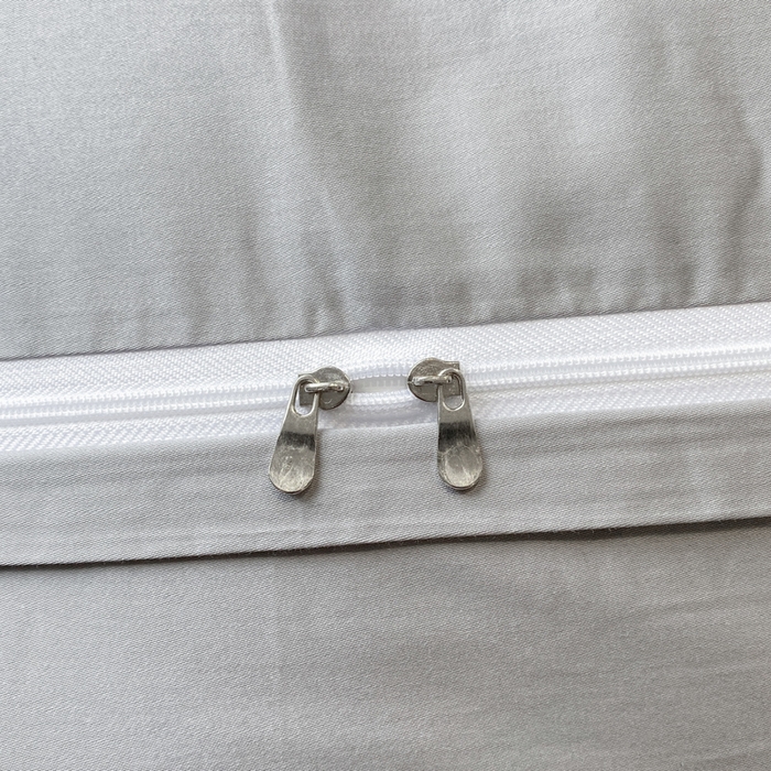 91家纺网 家纺一手货源 找家纺 桃园 2025新款纯棉全棉长绒棉刺绣绣花四件套-梦境（高端礼盒） 梦境-迷雾灰