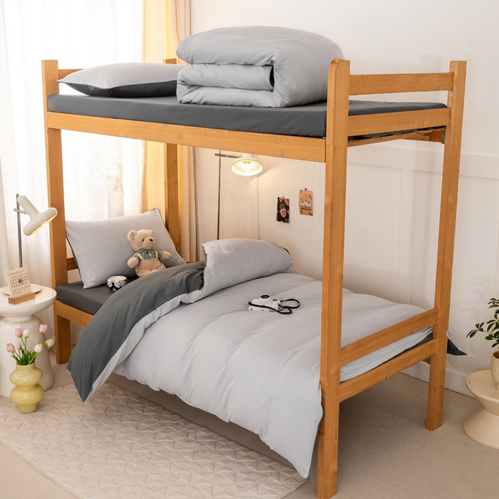 91家纺网 家纺一手货源 找家纺 芷凡家纺 2024新款水洗磨毛纯色双拼学生三件套四件套 灰白+中灰