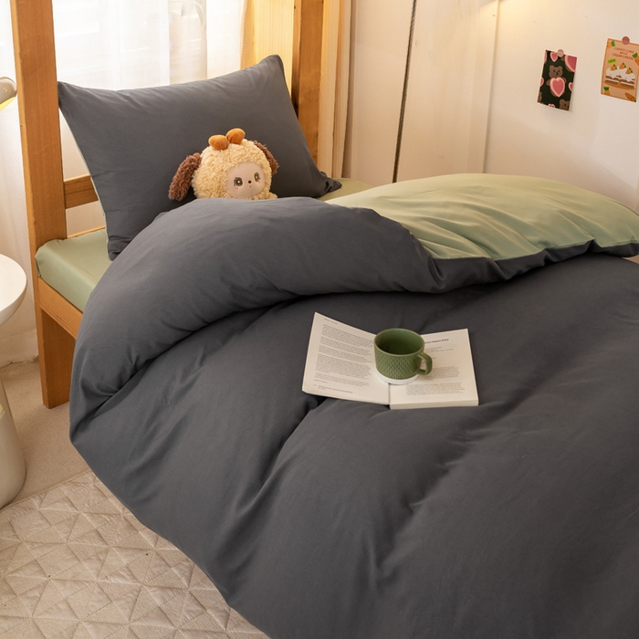 91家纺网 家纺一手货源 找家纺 芷凡家纺 2024新款水洗磨毛纯色双拼学生三件套四件套 深灰+抹茶