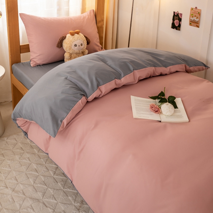 91家纺网 家纺一手货源 找家纺 芷凡家纺 2024新款水洗磨毛纯色双拼学生三件套四件套 红豆沙+中灰