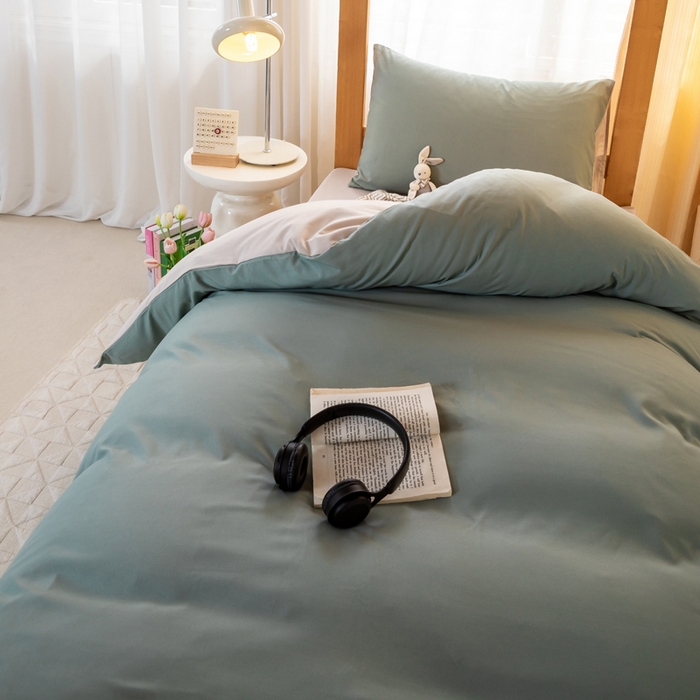 91家纺网 家纺一手货源 找家纺 芷凡家纺 2024新款水洗磨毛纯色双拼学生三件套四件套 抹茶+卡其