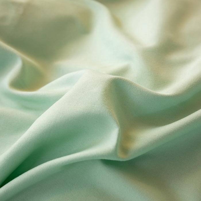 91家纺网 家纺一手货源 找家纺 芷凡家纺 2024新款水洗磨毛纯色双拼学生三件套四件套 浅绿+草绿