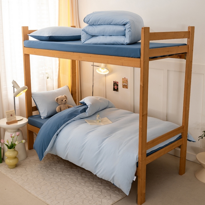 91家纺网 家纺一手货源 找家纺 芷凡家纺 2024新款水洗磨毛纯色双拼学生三件套四件套 天蓝+海蓝