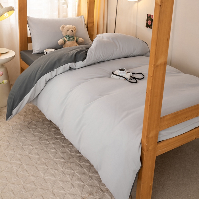 91家纺网 家纺一手货源 找家纺 芷凡家纺 2024新款水洗磨毛纯色双拼学生三件套四件套 灰白+中灰