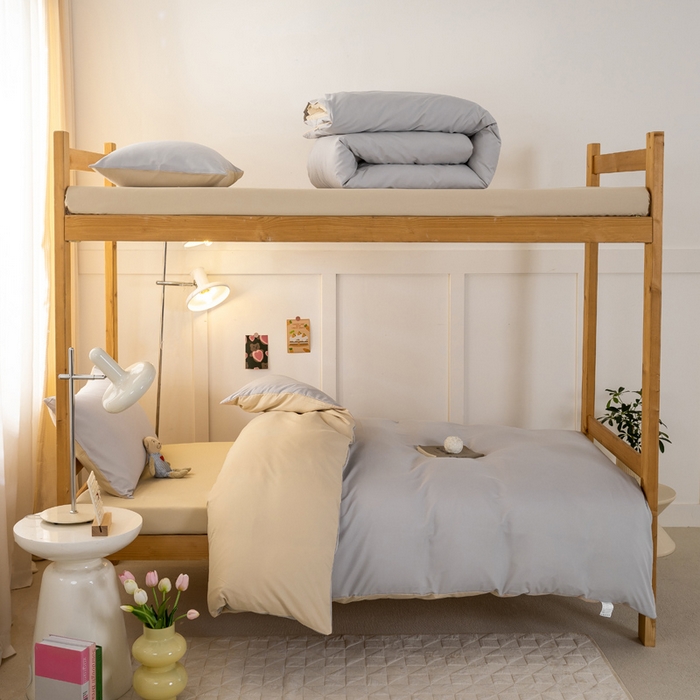 91家纺网 家纺一手货源 找家纺 芷凡家纺 2024新款水洗磨毛纯色双拼学生三件套四件套 卡其+奶茶