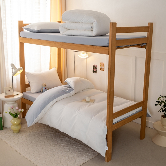 91家纺网 家纺一手货源 找家纺 芷凡家纺 2024新款水洗磨毛纯色双拼学生三件套四件套 普白+银灰