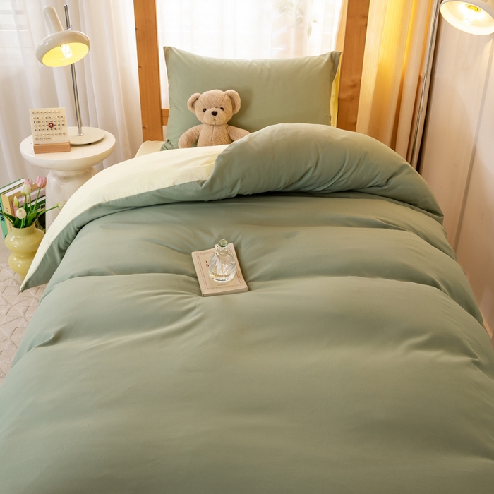 91家纺网 家纺一手货源 找家纺 芷凡家纺 2024新款水洗磨毛纯色双拼学生三件套四件套 抹茶+奶黄