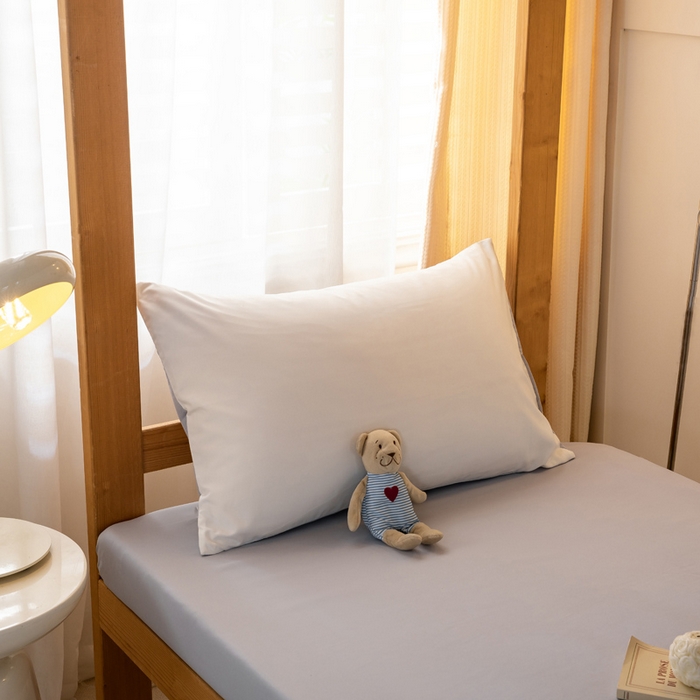 91家纺网 家纺一手货源 找家纺 芷凡家纺 2024新款水洗磨毛纯色双拼学生三件套四件套 普白+银灰